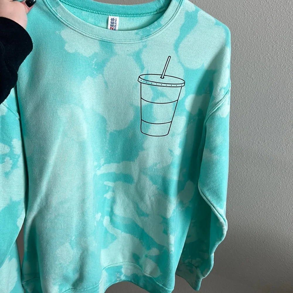 Crewneck - Picture 1 of 2